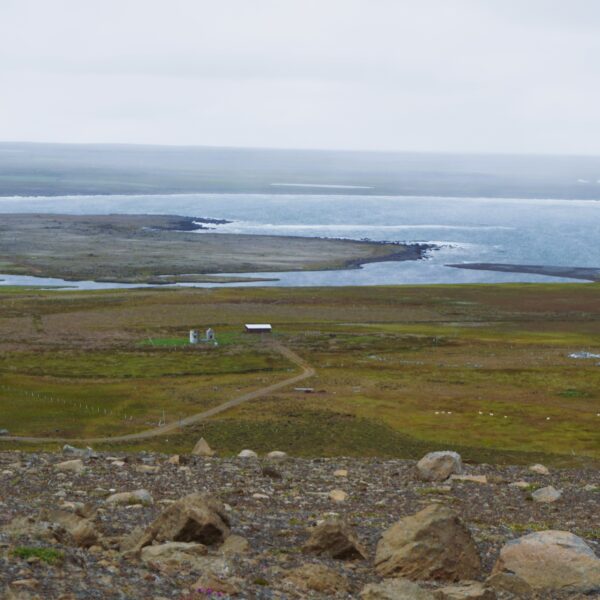Nordausturvegur: Letzter Schotterabschnitt auf Brekknaheiði nach Þórshöfn wird asphaltiert