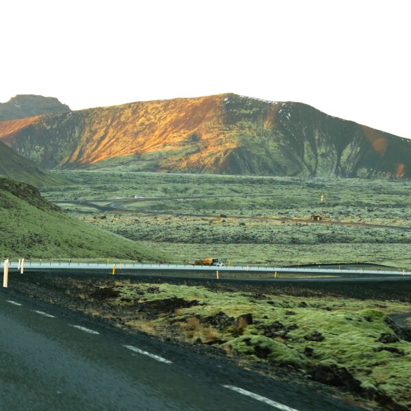 Erdbebenschwarm bei Lambafell