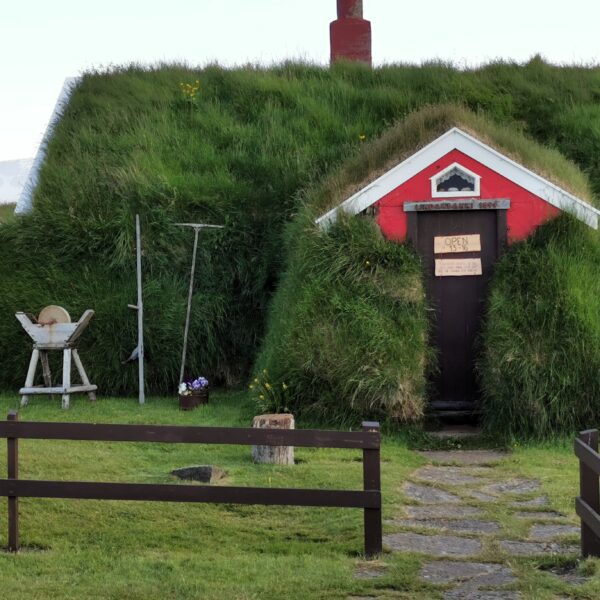 Neue Museumsstruktur in Ostisland: Gemeinsames Ticket in Fjarðabyggð und professionelle Leitung für Lindarbakki