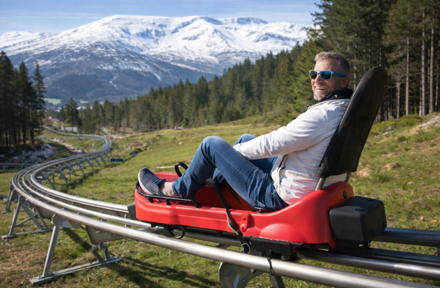 Akureyri vereinbart Bau einer Ganzjahres-Rodelbahn an Hlíðarfjall in Akureyri
