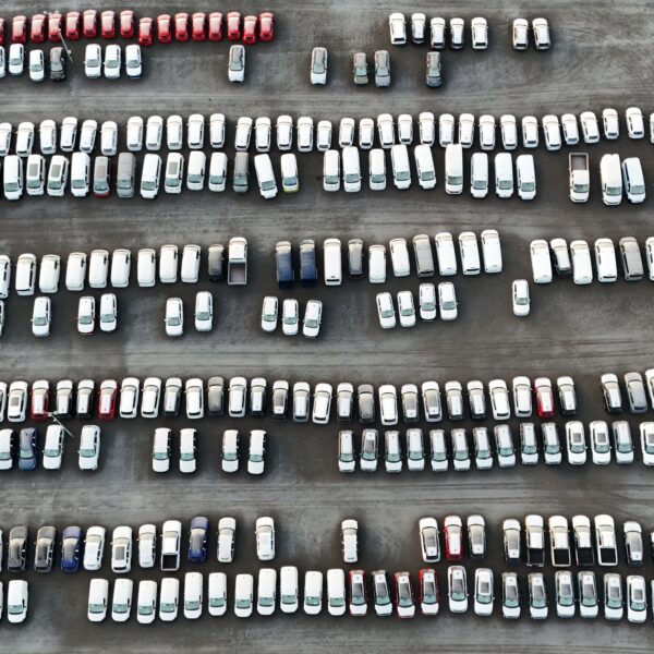 IT- und Automobilsektor in Island treiben Umsatz – Tourismus und Metallproduktion unter Druck