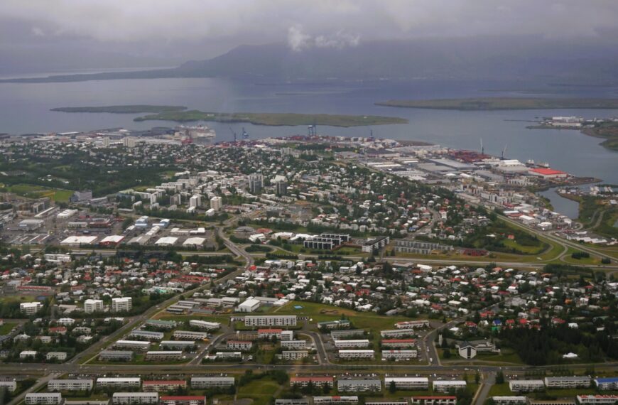 Island beschließt „Airbnb-Gesetz“: strengere Regeln für Kurzzeitvermietung