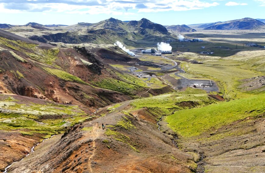 Risikoanalyse zu Islands Vulkangefahren auf Reykjanes: Kraftwerke, Trinkwasserquellen, Grindavík und Hveragerði in der Gefahrenzone