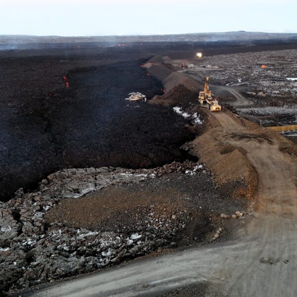 Islands Rechnungshof sieht Behörde des Nationalen Polizeipräsidenten beim Bau der Schutzwälle in Grindavík und Svartsengi überfordert