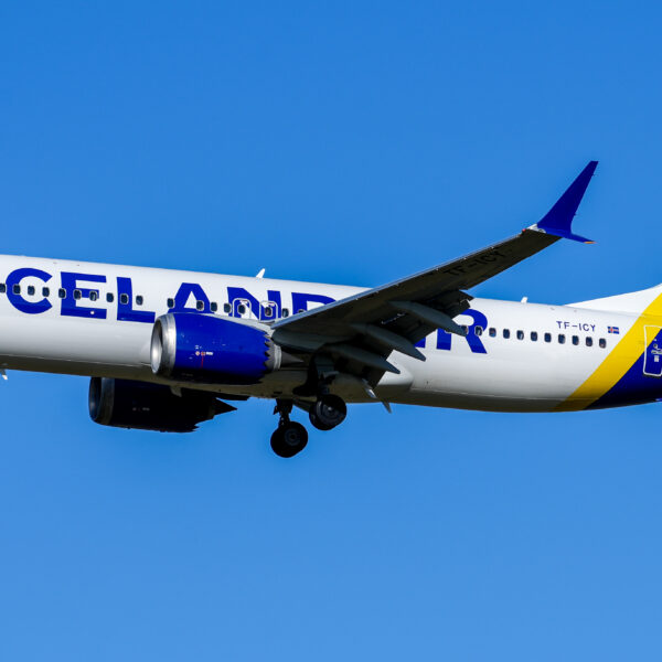 Icelandair im Krisenmodus: Flugstreichungen wegen Personalmangels – CEO vermutet „Geheim-Streik“