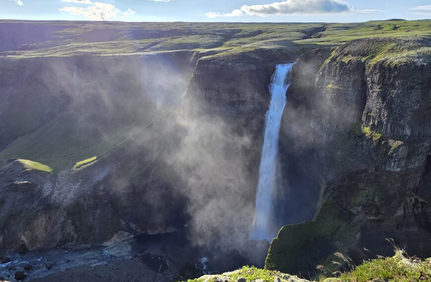 Háifoss: Größerer Parkplatz genehmigt