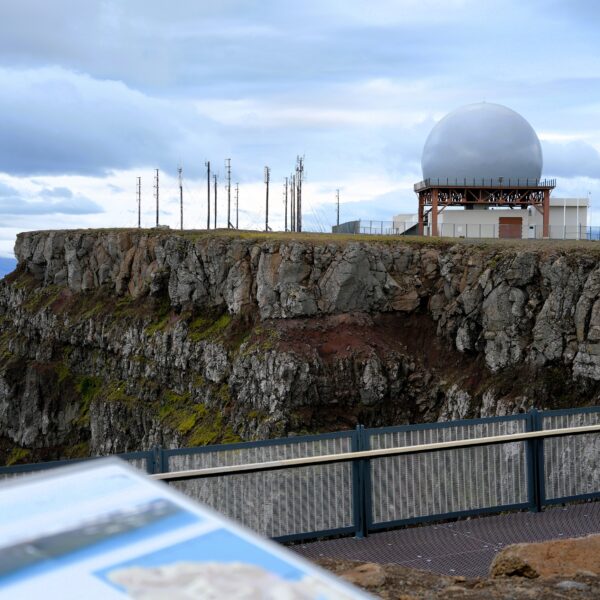 Verteidigungsinfrastruktur in den Westfjorden Islands im Lichte ziviler Bedürfnisse